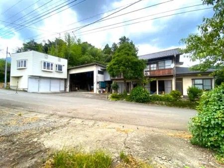 Farmland Home with Mount Myogi Views in Tomioka, Gunma - Thumbnail 2