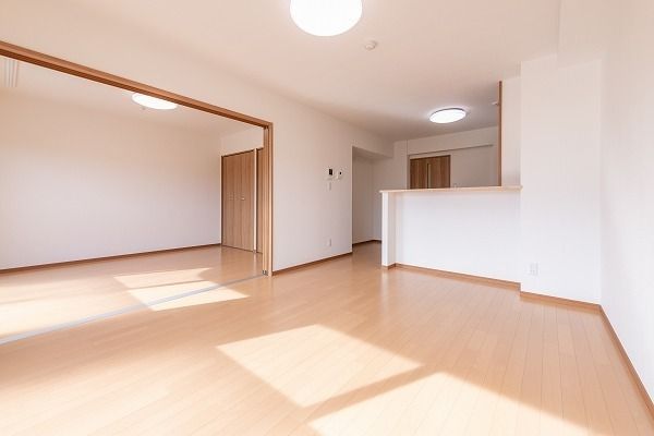 2LDK Apartment for Rent in Kurobe City, Toyama - Thumbnail 2