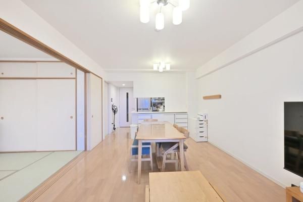 3LDK Apartment for Sale in Nagareyama, Chiba - 75.77m² - Thumbnail 2