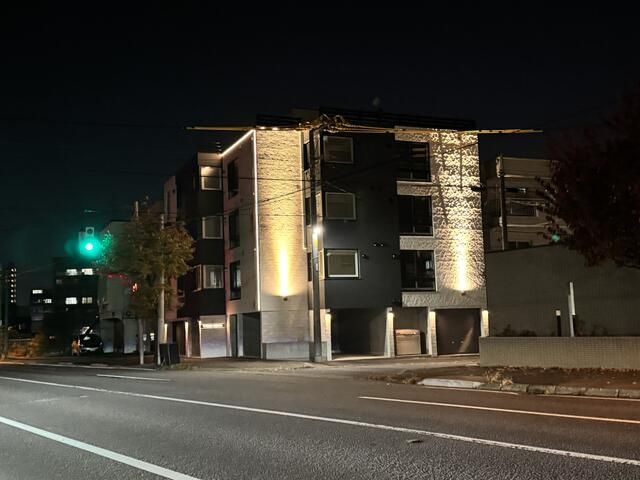 New 3LDK Apartment near Streetcar in Sapporo, Hokkaido - Thumbnail 2