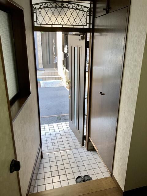 Commercial Office for Rent in Yokohama Minami Ward - Thumbnail 2