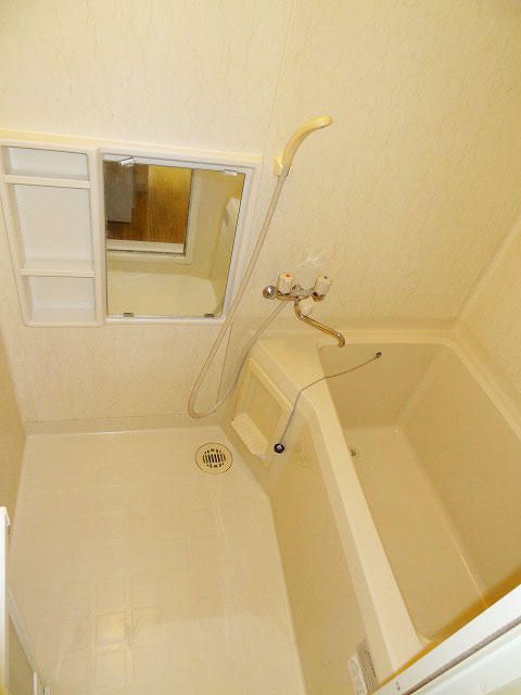 White House 2DK Apartment for Rent in Fuefuki, Yamanashi - Thumbnail 4
