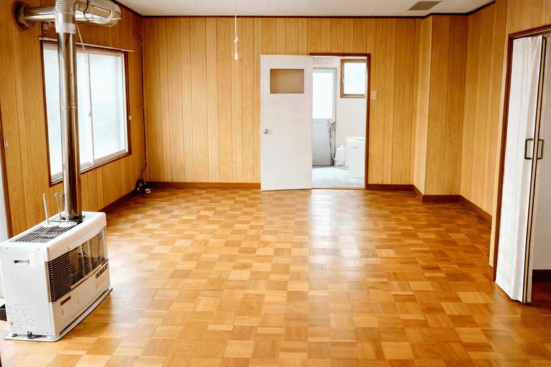 4DK Detached House for Sale on 284 sqm Land in Muroran, Hokkaido - Thumbnail 3