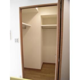 Studio Apartment for Rent in Asakusabashi, Taito-ku, Tokyo - Thumbnail 2
