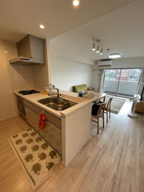 2LDK Apartment for Sale in Isogo-ku, Yokohama - 60.27 sqm - Thumbnail 4