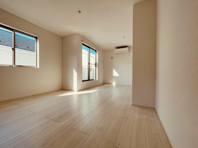 2SLDK House for Sale in Nerima, Tokyo - 80.32m2 - Thumbnail 3