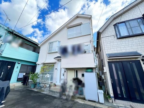 3DK Detached House for Sale in Katsushika, Tokyo - Image 1
