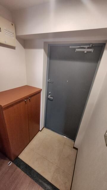 2LDK Apartment for Rent in Yokosuka, Kanagawa - 53 sqm - Thumbnail 2