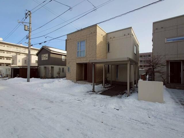 4LDK Detached House for Sale in Sapporo Chuo-ku, Hokkaido - Thumbnail 2