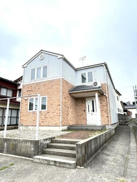 5SLDK Detached House for Sale in Uchinada, Ishikawa - Thumbnail 2