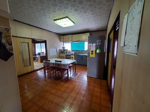 Spacious 7DK House with Workshop in Eiheiji Town, Fukui - Image 22