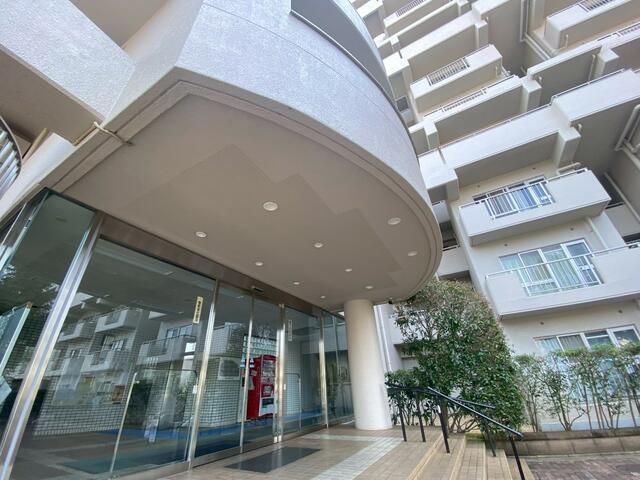 3LDK Apartment for Sale in Funabashi, Chiba - 68.32 sqm - Thumbnail 2