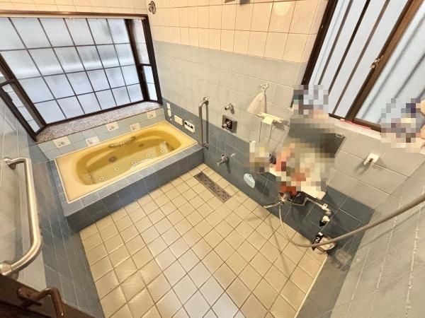 5LDK Detached House for Sale in Settsu City, Osaka - Thumbnail 4