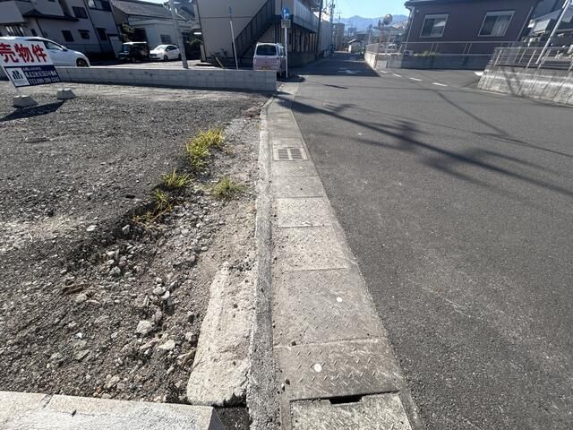259.63 sqm Residential Land for Sale in Kagoshima's Taniyama - Thumbnail 4