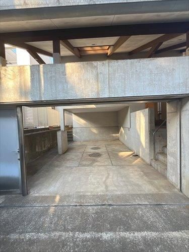 Detached House for Sale in Kawasaki, Kanagawa - 3SDK, 451sqm Land - Thumbnail 4