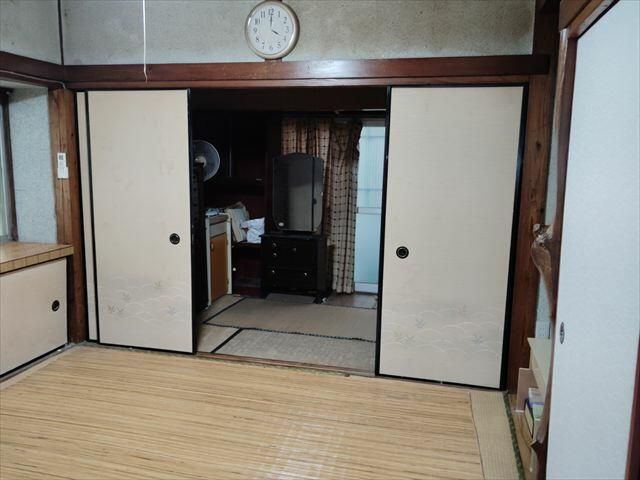 4DK House for Sale in Miyazaki City with Parking for Two Cars - Thumbnail 4