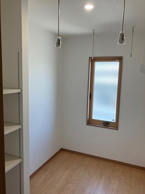 New 4-Bedroom House in Tonami, Toyama with 3 Parking Spaces - Thumbnail 2