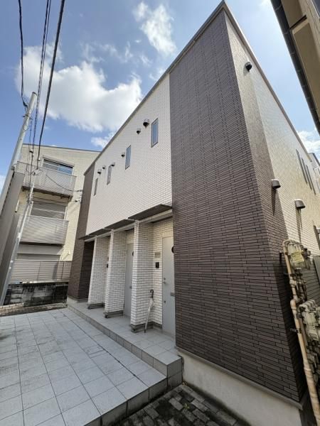 Apartment Building for Sale in Nakano, Tokyo - Thumbnail 2