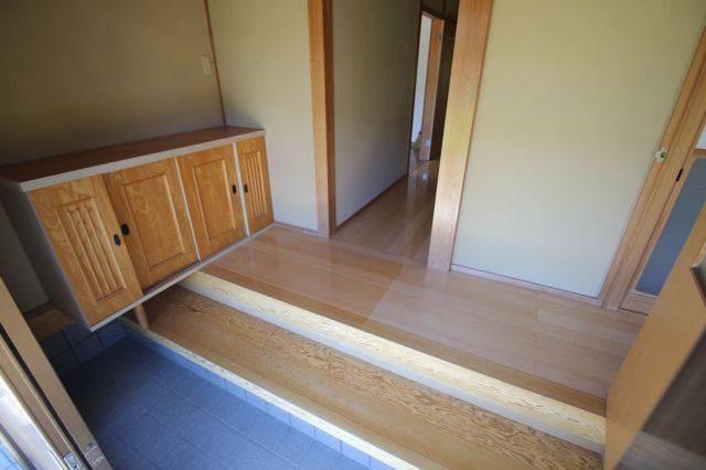 5DK Detached House for Sale in Iizuka, Fukuoka with 2 Free Parking Spaces - Thumbnail 3