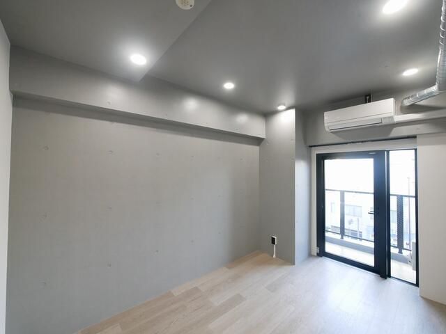 Modern 1K Apartment Near Morishita Station, Sumida, Tokyo - Thumbnail 4