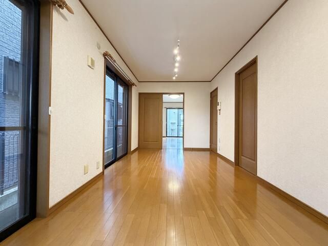 Shop/Office for Rent in Chigasaki, Kanagawa - 92.74m² - Thumbnail 3