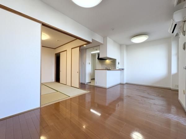 2LDK Apartment for Sale in Aoba-ku, Sendai, Miyagi - Thumbnail 2