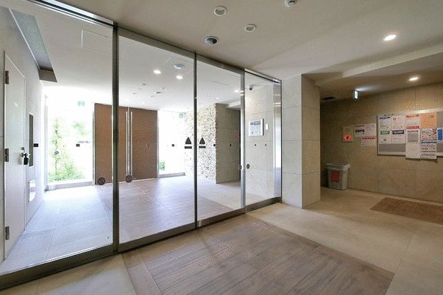 1K Apartment for Sale in Shinagawa, Tokyo - 20.70 sqm - Thumbnail 3