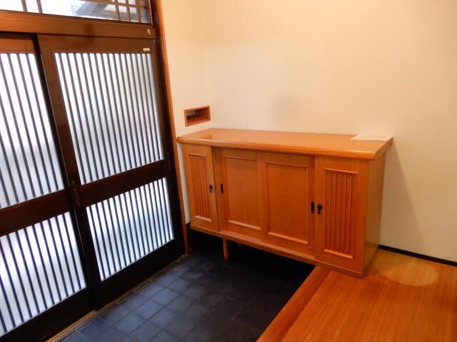 Spacious 8DK House for Sale in Noshiro, Akita with Large Garden - Image 22