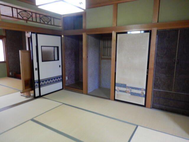 Spacious 8DK House for Sale in Noshiro, Akita with Large Garden - Image 22