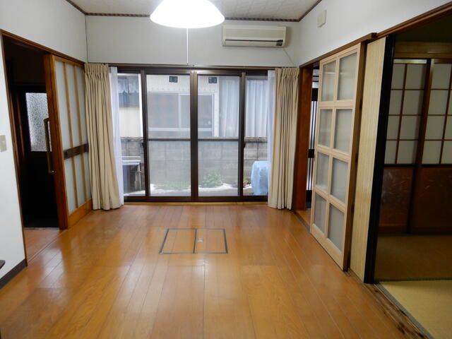 Spacious 8DK House for Sale in Noshiro, Akita with Large Garden - Image 22