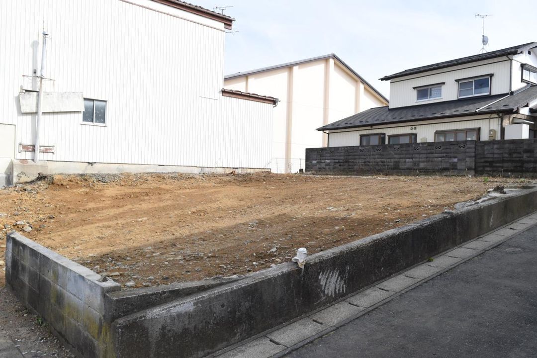 Land for Sale in Ishinomaki, Miyagi - 244.92 sqm Corner Lot - Thumbnail 2