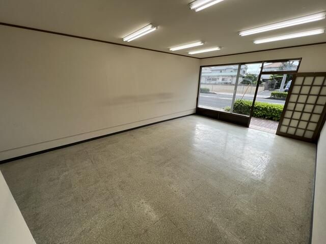 Commercial Unit for Rent in Odawara, Kanagawa - 37.26 sqm - Thumbnail 2