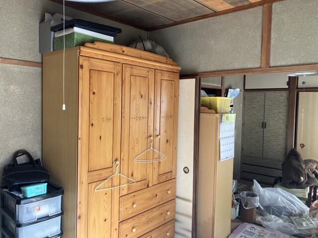 1975 3DK House for Sale in Quiet Takamatsu Neighborhood - Thumbnail 2