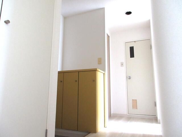 Rent 2DK Apartment in Hiratsuka, Kanagawa - 56 sqm - Thumbnail 3