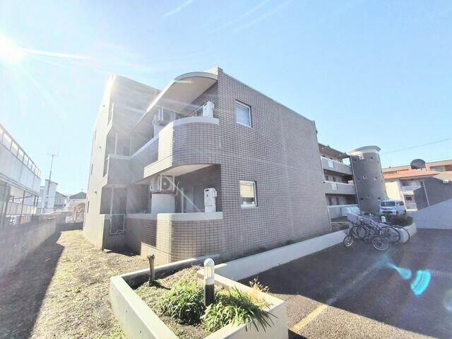 Studio Apartment for Rent in Chofu, Tokyo - 19.03 sqm - Thumbnail 2