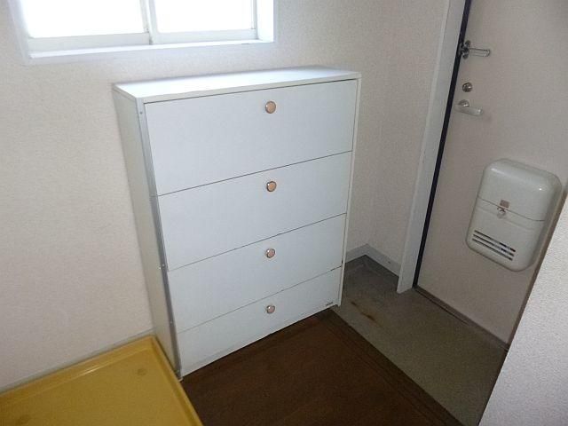 Compact Studio Apartment for Rent in Kanazawa, Yokohama - Thumbnail 4
