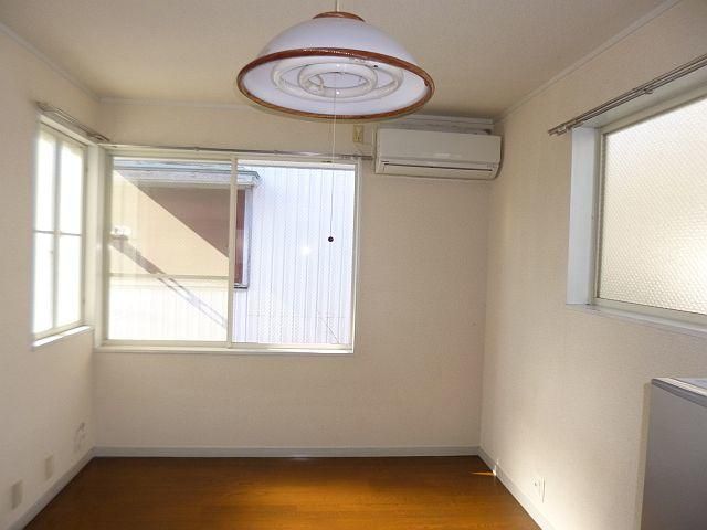 Compact Studio Apartment for Rent in Kanazawa, Yokohama - Thumbnail 3