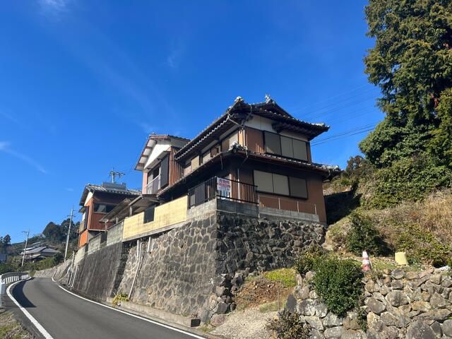 5K Detached House for Sale in Isahaya, Nagasaki with Large Land - Main Image