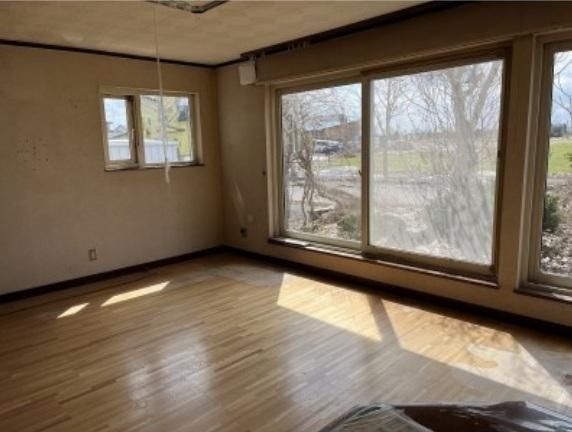 4LDK Detached House on Large Corner Lot in Naganuma, Hokkaido - Thumbnail 3