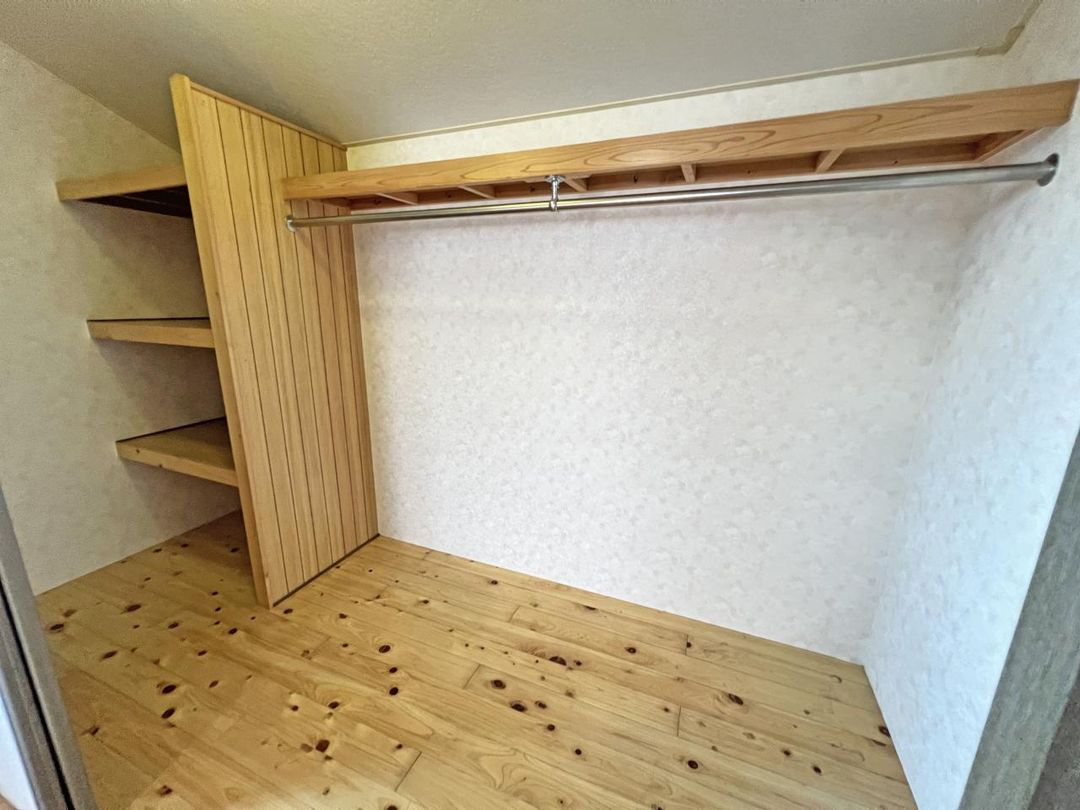 Spacious 6SLDK House in Kumamoto's Nagamine | 40.88 Tsubo Floor Area - Thumbnail 4