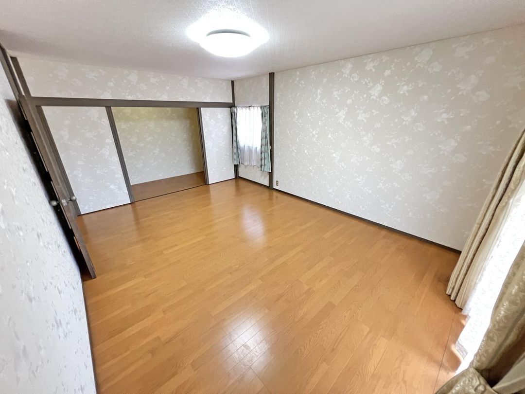Spacious 6SLDK House in Kumamoto's Nagamine | 40.88 Tsubo Floor Area - Thumbnail 3
