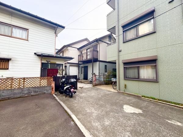 4LDK Detached House for Sale in Yokohama's Kohoku Ward - Thumbnail 4