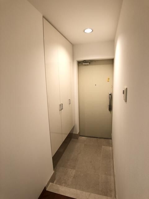 3LDK Apartment for Rent in Totsuka-ku, Yokohama, 81m² - Thumbnail 2