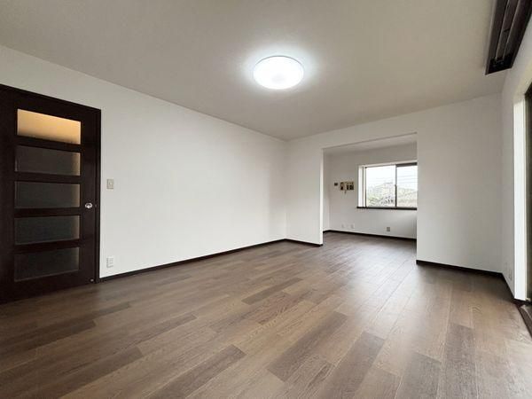 5LDK House for Sale in Atsugi, Kanagawa | 251.83㎡ Land - Thumbnail 2