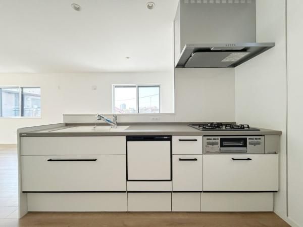 New 2024 4LDK Detached House in Yokohama Asahi Ward - Thumbnail 3