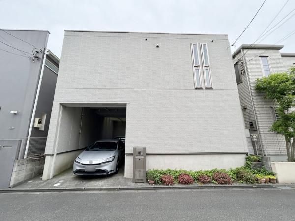 4LDK House for Sale in Hino City, Tokyo - 108 sqm - Thumbnail 2