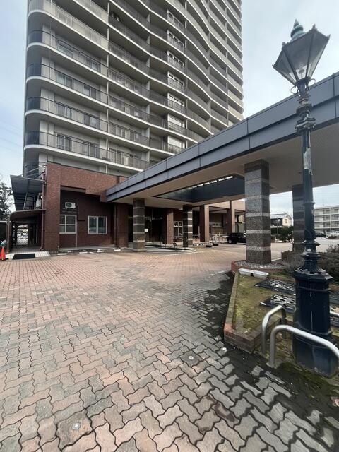 2LDK Apartment for Sale in Toyama City, 80 sqm - Thumbnail 3