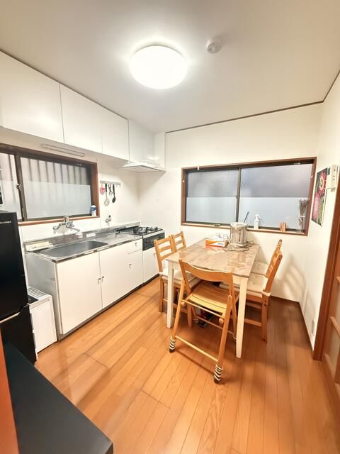 4DK Wooden House for Sale in Shinjuku, Tokyo - Thumbnail 2