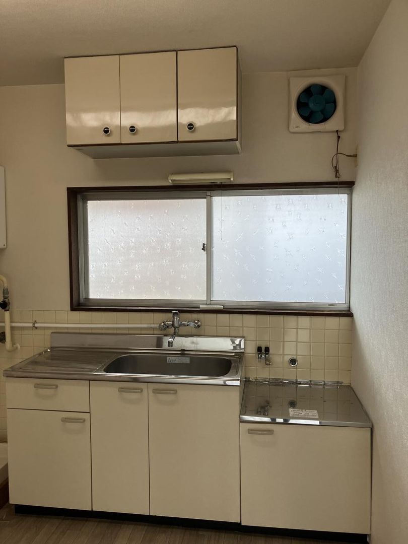 2K Apartment in Kanazawa, Ishikawa - 45 sqm - Thumbnail 4