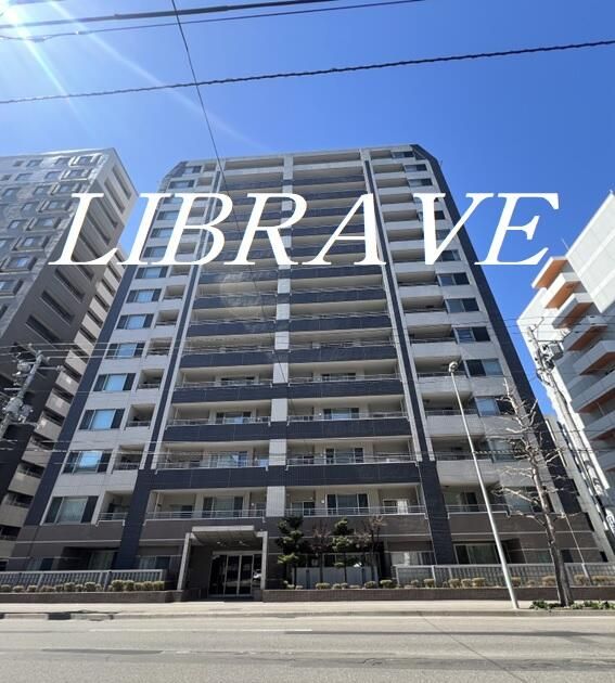 3LDK Corner Apartment in Chuo-ku Sapporo Near Station - Thumbnail 2